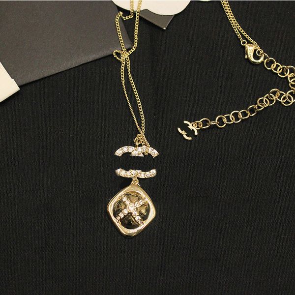 16style luxury designer letter pendant necklaces 18k gold plated diamond fashion pendant sweater necklace for women wedding party jewelry, Silver
16style luxury designer letter pendant necklaces 18k gold plated diamond fashion pendant sweater necklace for women wedding party jewelry, Silver