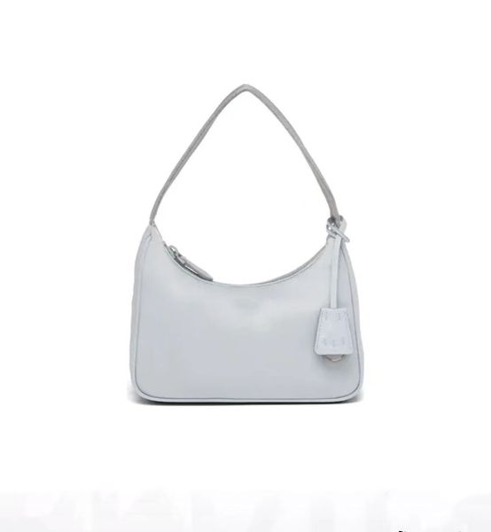 luxurys designer bag tote bag women shoulder handbag 2000 crystal handbags fashion handbags metallic beads glitter diamonds saddle bag beach
luxurys designer bag tote bag women shoulder handbag 2000 crystal handbags fashion handbags metallic beads glitter diamonds saddle bag beach