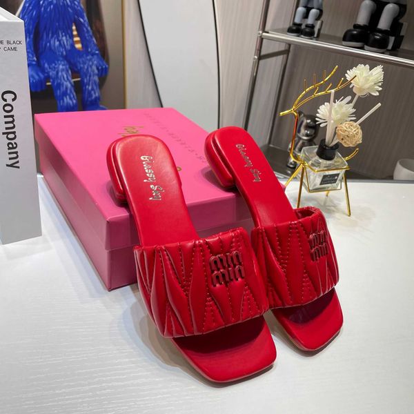 designer slippers miui slipper leather flat bottom slippers women toe beach sandals outdoor slides 4arl
designer slippers miui slipper leather flat bottom slippers women toe beach sandals outdoor slides 4arl