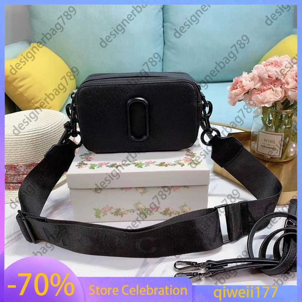 designer luxury tote bag camera temperament hundred style solid color metallic design christmas delivery gift box dust bag
designer luxury tote bag camera temperament hundred style solid color metallic design christmas delivery gift box dust bag