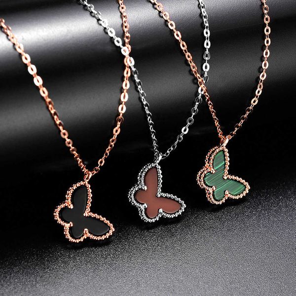 

Designer Necklace Four leaf Clover Luxury Top Imitation Sterling Silver Butterfly female natural Fritillaria red and black agate Van Clee Accessories Jewelry gift