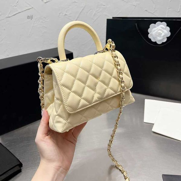 2022ss f/w women trend matelasse designer bag vintage gold chain classic flap handag leather grained quilted versatile crossbody shopping wa
2022ss f/w women trend matelasse designer bag vintage gold chain classic flap handag leather grained quilted versatile crossbody shopping wa