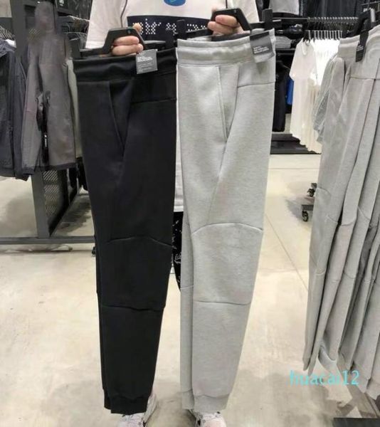 2020 men designer summer pants classic sports sweatpants mens pants laminated zipper design material asian size fitness jogger1773384, Black
2020 men designer summer pants classic sports sweatpants mens pants laminated zipper design material asian size fitness jogger1773384, Black