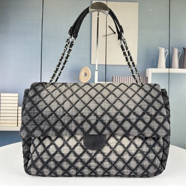 designer bag shoulder bag luxury handbags totes bags channel chain bag clutch flap women check velour thread purse double letters solid hasp
designer bag shoulder bag luxury handbags totes bags channel chain bag clutch flap women check velour thread purse double letters solid hasp