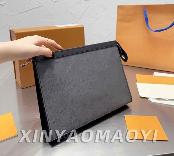 classic leather pochette voyage n41696 wash clutch bag shoulder women's men tote crossbody cosmetic luxury designer wallet briefcase po
classic leather pochette voyage n41696 wash clutch bag shoulder women's men tote crossbody cosmetic luxury designer wallet briefcase po