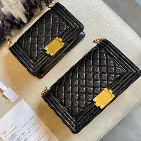 luxury designer bag ladies messenger bag square caviar leather shoulder underarm bag flap classic gold silver fashion retro versatile multic
luxury designer bag ladies messenger bag square caviar leather shoulder underarm bag flap classic gold silver fashion retro versatile multic