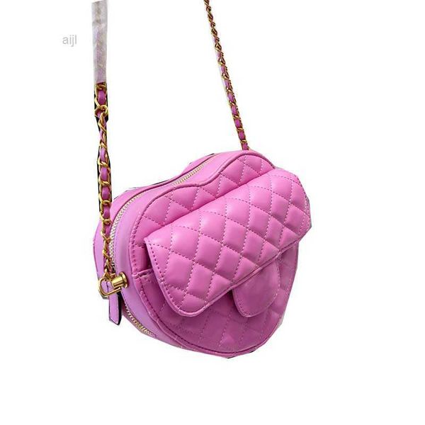22p france womens heart style valentine day bags classic gold metal hardware quilted matelasse chain crossbody shoulder real leather designe
22p france womens heart style valentine day bags classic gold metal hardware quilted matelasse chain crossbody shoulder real leather designe