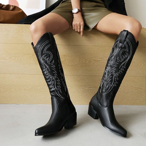 boots suede embroidered knee high boots women's high boots nude black women pointed toe chunky heels western cowboy knight boot 230829
boots suede embroidered knee high boots women's high boots nude black women pointed toe chunky heels western cowboy knight boot 230829