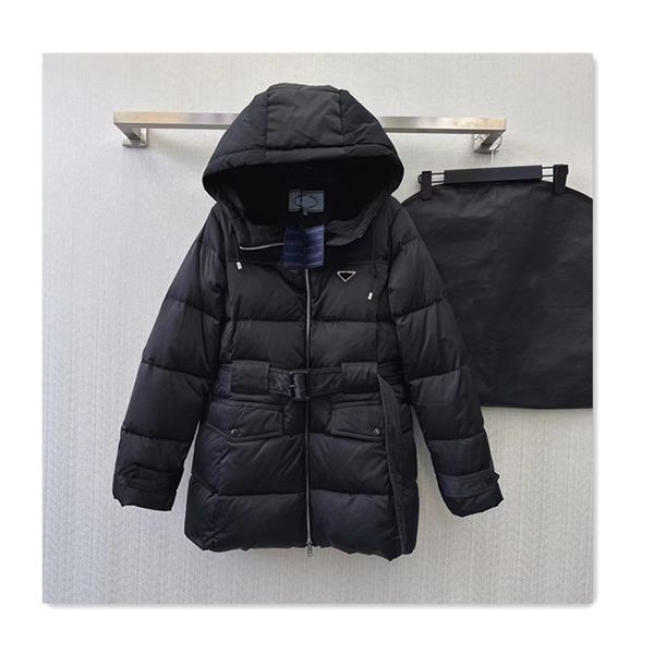 luxury womens designer down jacket women coat winter mid length belt triangle logo hooded black down cotton jacket fashion versatile warm ca
luxury womens designer down jacket women coat winter mid length belt triangle logo hooded black down cotton jacket fashion versatile warm ca