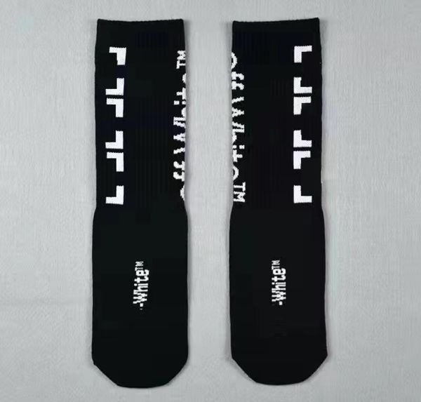 off fashion mens streetwear socks women men cotton allmatch arrow xxx printing breathable black white mixing footbal2621761
off fashion mens streetwear socks women men cotton allmatch arrow xxx printing breathable black white mixing footbal2621761