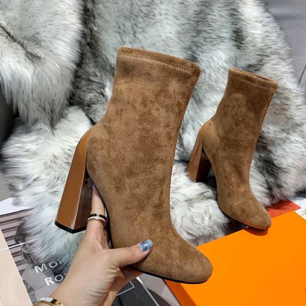 designer's solid color boots, multi-color selection, high heel material, sheepskin fabric, leather, high-quality shoes, winter and autu, Black
designer's solid color boots, multi-color selection, high heel material, sheepskin fabric, leather, high-quality shoes, winter and autu, Black