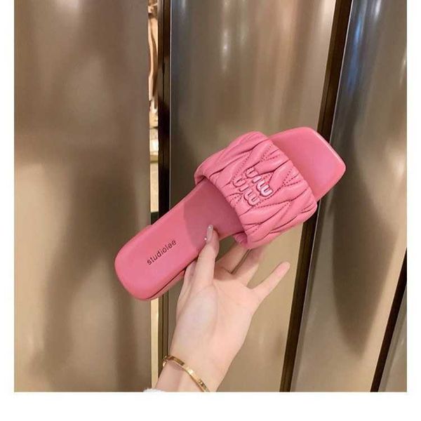 designer slippers miui slipper fashion anti slip flat bottom slippers women's outdoor slides w13o
designer slippers miui slipper fashion anti slip flat bottom slippers women's outdoor slides w13o