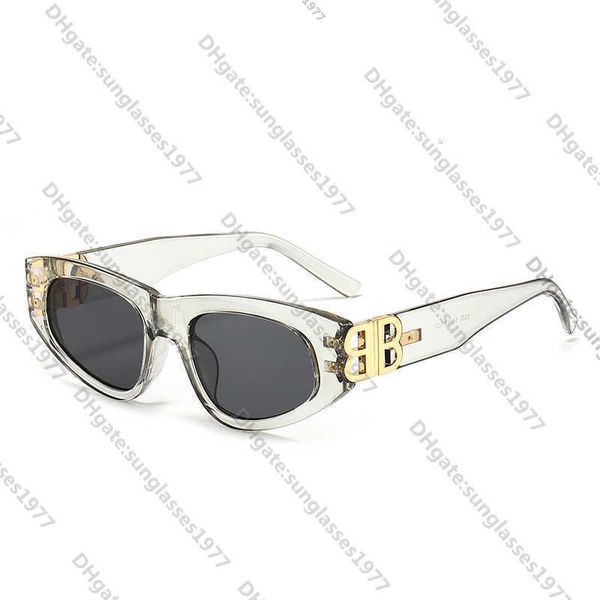 fashion sunglasses new fashion cat eye small frame ins personality double letter{category}, White;black
fashion sunglasses new fashion cat eye small frame ins personality double letter{category}, White;black