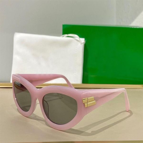 women sunglasses for men 1089 mens sun glasses womens fashion style protects eyes uv400 lens with case290z, White;black
women sunglasses for men 1089 mens sun glasses womens fashion style protects eyes uv400 lens with case290z, White;black