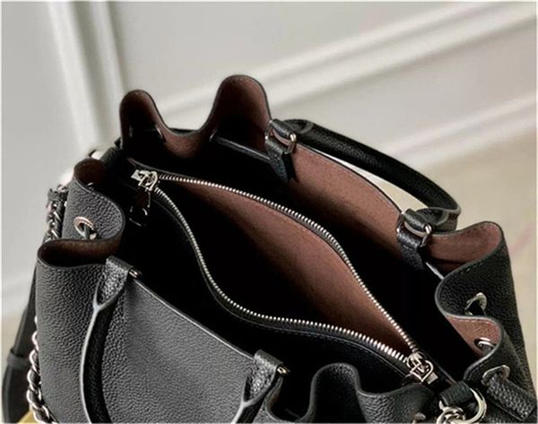 fashion shopping tote bag women shoulder bags large capacity travel handbag genuine leather interior compartment zipper pocket wallets tote
fashion shopping tote bag women shoulder bags large capacity travel handbag genuine leather interior compartment zipper pocket wallets tote