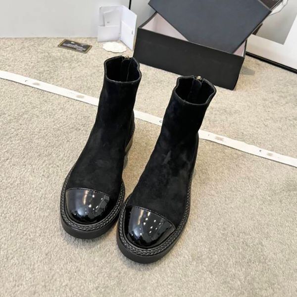 new black leather ankle chelsea boots round flat bottom short boots women's ankle boots classic flat bottom boots fashion outsole boots
new black leather ankle chelsea boots round flat bottom short boots women's ankle boots classic flat bottom boots fashion outsole boots