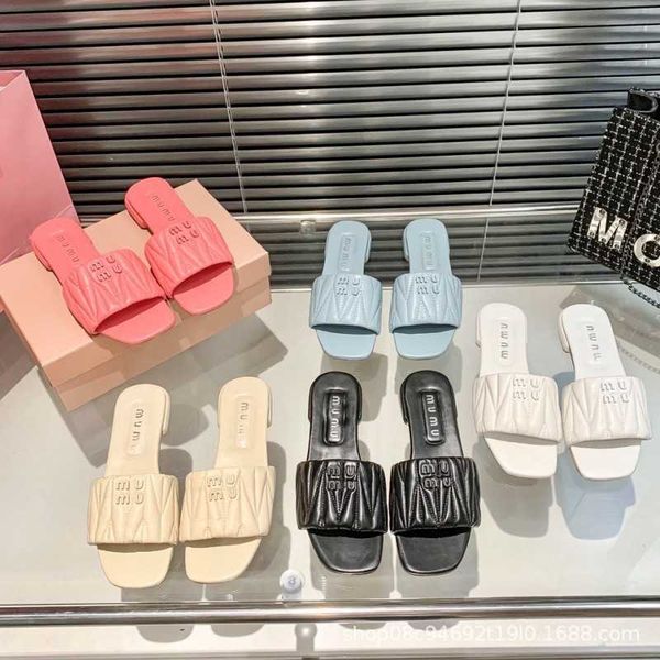 designer slippers miui slipper slippers women's flat bottom simple casual sandal slippers outdoor slides gaks
designer slippers miui slipper slippers women's flat bottom simple casual sandal slippers outdoor slides gaks