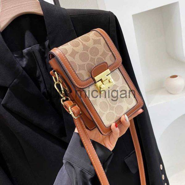 evening bags fashion popular women's bag 2023 new trend color contrast mobile phone bag outdoor allmatch ladies shoulder messenger bag
evening bags fashion popular women's bag 2023 new trend color contrast mobile phone bag outdoor allmatch ladies shoulder messenger bag