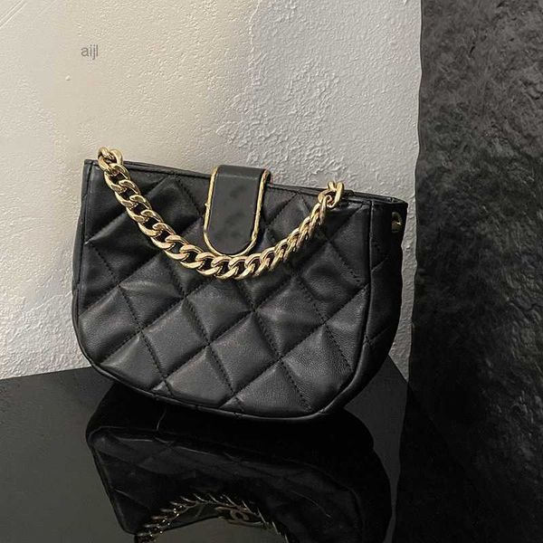 22ss f/w womens classic hobo lambskin bags quilted gold chain handle hardware matelasse crossbody shoulder vintage large capacity designer h
22ss f/w womens classic hobo lambskin bags quilted gold chain handle hardware matelasse crossbody shoulder vintage large capacity designer h