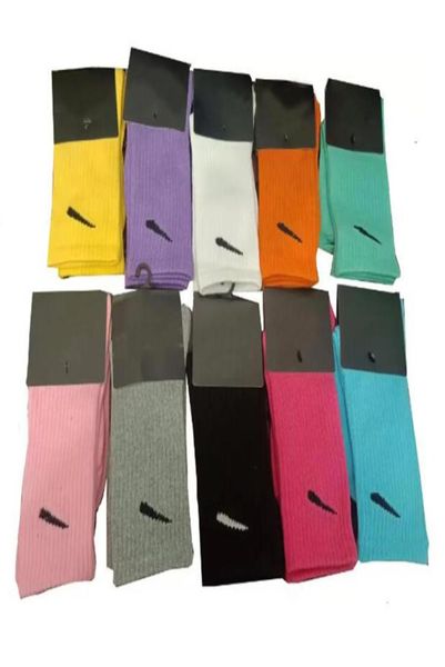 fashion designers mens womens socks five pair xury sports winter black and white grey mesh letter printed tiger head sock embroidery cotton
fashion designers mens womens socks five pair xury sports winter black and white grey mesh letter printed tiger head sock embroidery cotton