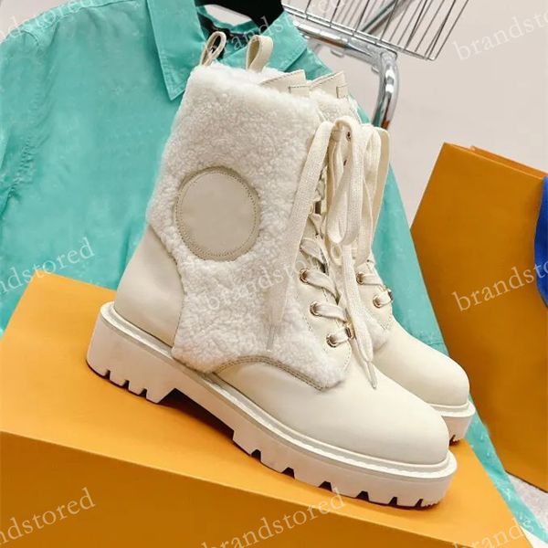 luxury designer boot women boots winter boot fur boot wool boots snow boot fashion comfortable flat boots size 35-40, Black
luxury designer boot women boots winter boot fur boot wool boots snow boot fashion comfortable flat boots size 35-40, Black