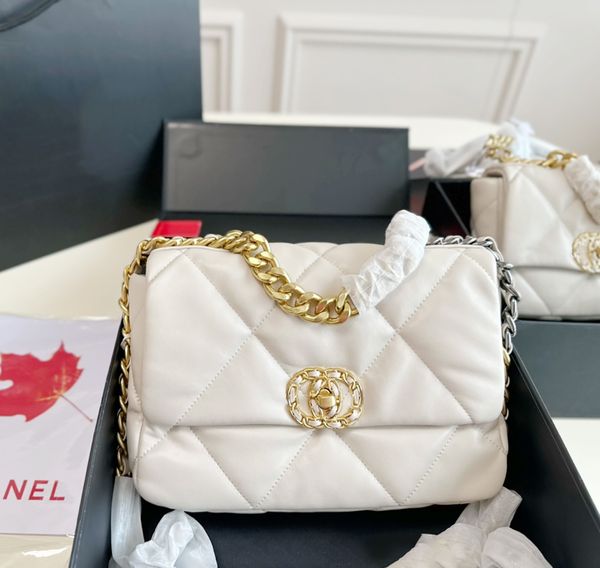 designer bag lingge sheepskin cloud flap bag chain bag single shoulder crossbody bag handbag small fragrant bag
designer bag lingge sheepskin cloud flap bag chain bag single shoulder crossbody bag handbag small fragrant bag
