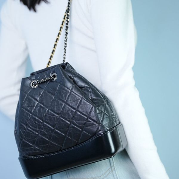 10a designer backpack purse channel bag luxury spongy leather backpacks shoulder bag 23cm crossbody bag woman channel purses mirror quality
10a designer backpack purse channel bag luxury spongy leather backpacks shoulder bag 23cm crossbody bag woman channel purses mirror quality