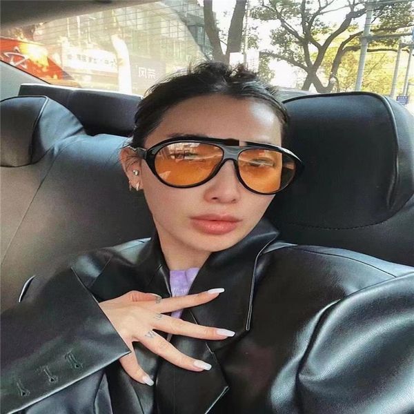 new design sunglasses simple popular eyewear fashion frame outdoor style214o, White;black
new design sunglasses simple popular eyewear fashion frame outdoor style214o, White;black