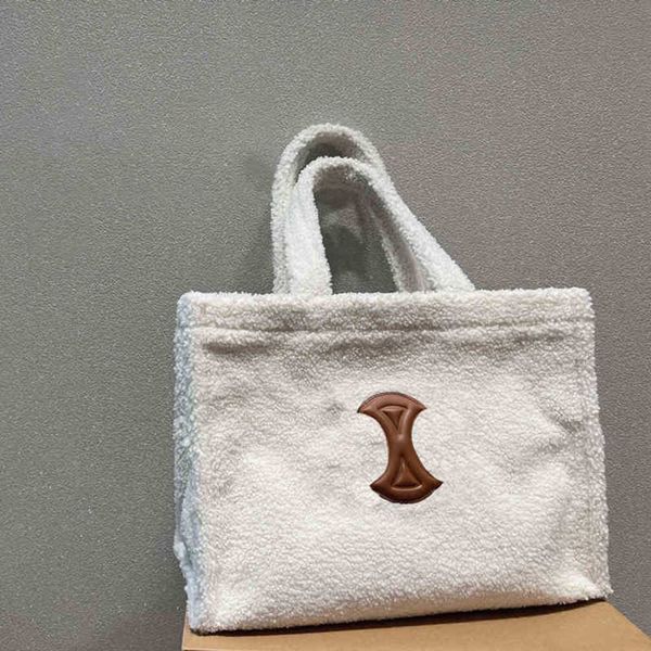 designer totes bags luxurys handbag womens tote bag plush shopping handbags autumn and winter trend shoulder bag high capacity 220901
designer totes bags luxurys handbag womens tote bag plush shopping handbags autumn and winter trend shoulder bag high capacity 220901