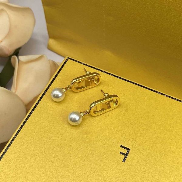 earrings designer f new letter f pearl female french minority design exquisite small and versatile silver needle, Golden;silver
earrings designer f new letter f pearl female french minority design exquisite small and versatile silver needle, Golden;silver