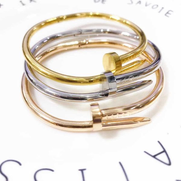 Designer Nail Bracelet Luxury Top 18K Rose Gold Natural nail Titanium Steel Women's Light Luxury Colorless Open Bracelet Accessories Jewelry Valentine's Day gifts
Designer Nail Bracelet Luxury Top 18K Rose Gold Natural nail Titanium Steel Women's Light Luxury Colorless Open Bracelet Accessories Jewelry Valentine's Day gifts