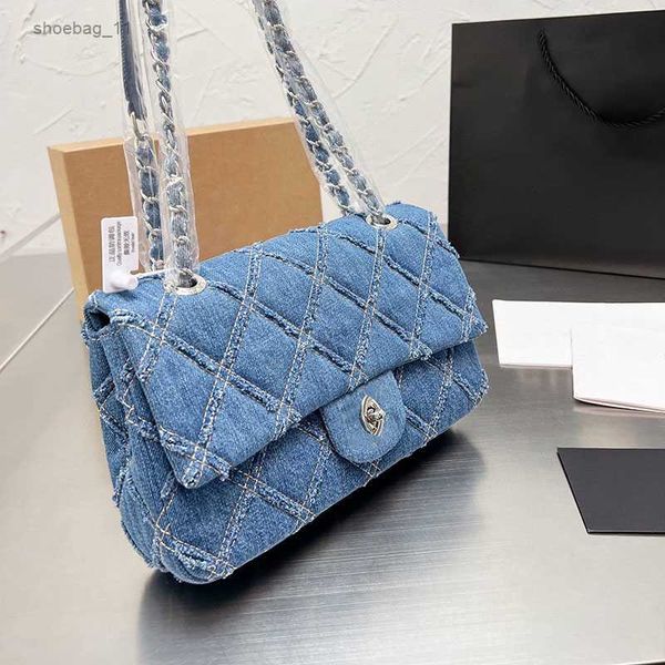 flap bag vintage cc handbag bag dark blue denim silver chain hardware shoulder straps designer women luxury bag saddle bag tote bag designer
flap bag vintage cc handbag bag dark blue denim silver chain hardware shoulder straps designer women luxury bag saddle bag tote bag designer