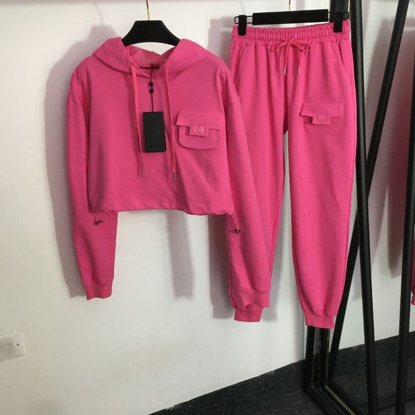 822 2023 autumn branmd same style two pieces sets black khaki red crew neck long sleeve pullover long pants mei, White
822 2023 autumn branmd same style two pieces sets black khaki red crew neck long sleeve pullover long pants mei, White