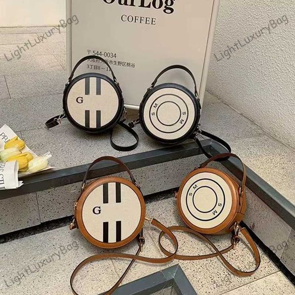 small round bag designer letter shoulder crossbody bag fashion handbag women leather luxury kids' bag classic female lipstick pouch ins
small round bag designer letter shoulder crossbody bag fashion handbag women leather luxury kids' bag classic female lipstick pouch ins