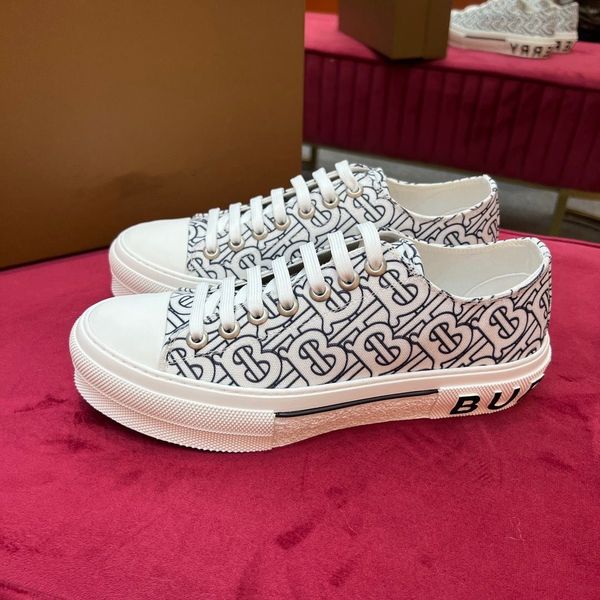 luxury brand stripes vintage casual shoes flat outdoor check sneakers thick sole season tones brand classic men's shoes 11, Red;white
luxury brand stripes vintage casual shoes flat outdoor check sneakers thick sole season tones brand classic men's shoes 11, Red;white