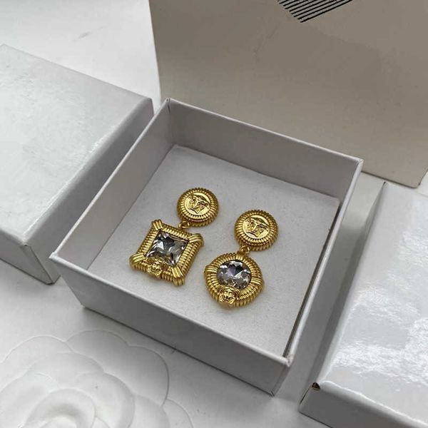 earrings designer vers personalized light luxury retro crystal premium gold plated personalized asymmetric and, Golden;silver
earrings designer vers personalized light luxury retro crystal premium gold plated personalized asymmetric and, Golden;silver