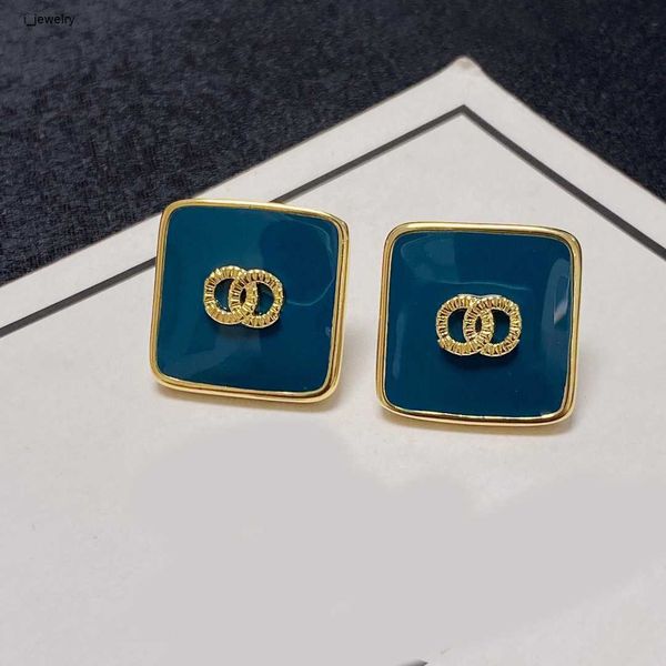 fashion women earrings royal blue brand stud jewelry designer square design ear pendants including box four colors optional holiday gifts, Golden;silver
fashion women earrings royal blue brand stud jewelry designer square design ear pendants including box four colors optional holiday gifts, Golden;silver