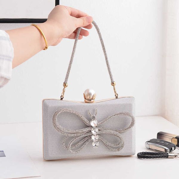 2023 banquet bag versatile temperament dress bow wedding handheld oblique straddle female 230830
2023 banquet bag versatile temperament dress bow wedding handheld oblique straddle female 230830