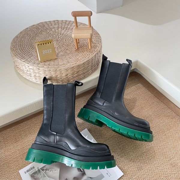 new autumn/winter boots genuine leather martin boots womens english style mid pipe smoke pipe boots thick sole chelsea short boots35-45 04, Black
new autumn/winter boots genuine leather martin boots womens english style mid pipe smoke pipe boots thick sole chelsea short boots35-45 04, Black