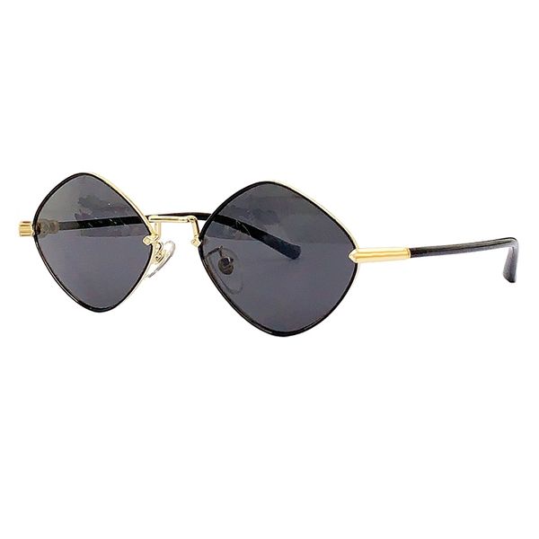 small crow new fashion sunglasses rhombus frame metal eye protection sun glasses men and women elegant personality uniqueness glasses, White;black
small crow new fashion sunglasses rhombus frame metal eye protection sun glasses men and women elegant personality uniqueness glasses, White;black