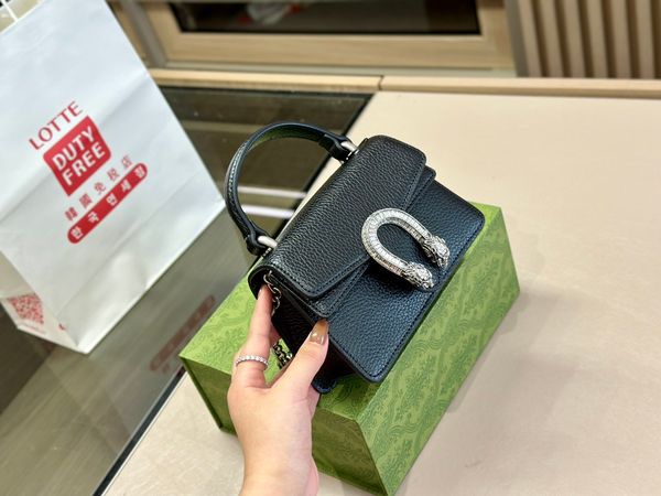 women bags 1:1 mini handbag luxury genuine leather designer bags fashion trendy crossbody shoulder bag totes bags with original box
women bags 1:1 mini handbag luxury genuine leather designer bags fashion trendy crossbody shoulder bag totes bags with original box