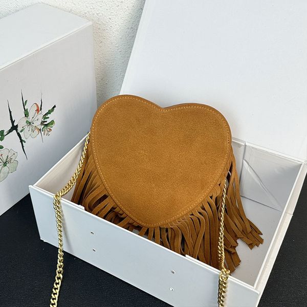 frosted material love bag chain shoulder bag plain handbag gold hardware letter accessories tassel decoration zipper open women purse high q
frosted material love bag chain shoulder bag plain handbag gold hardware letter accessories tassel decoration zipper open women purse high q