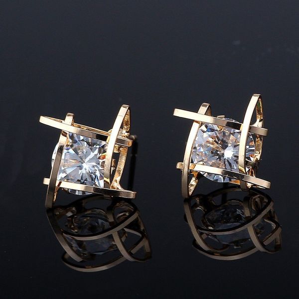 charm fsunion 2023 european and american trinkets triangle zircon earrings toe square stud for women party jewelry gifts 230830, Golden
charm fsunion 2023 european and american trinkets triangle zircon earrings toe square stud for women party jewelry gifts 230830, Golden