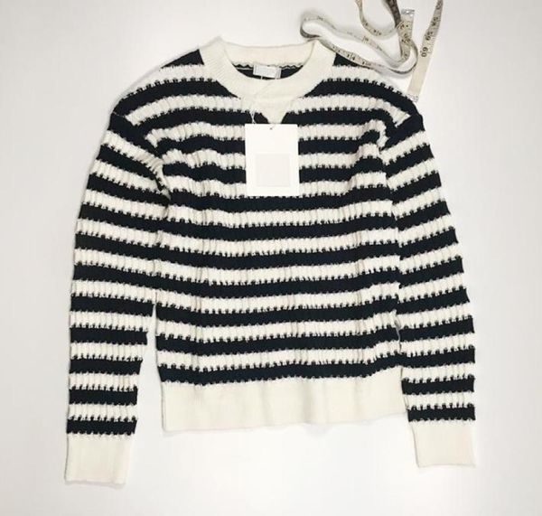 2021 milan style spring summer brand same style sweater white striped pullover print regular long sleeve women clothes xue1851984, White;black
2021 milan style spring summer brand same style sweater white striped pullover print regular long sleeve women clothes xue1851984, White;black