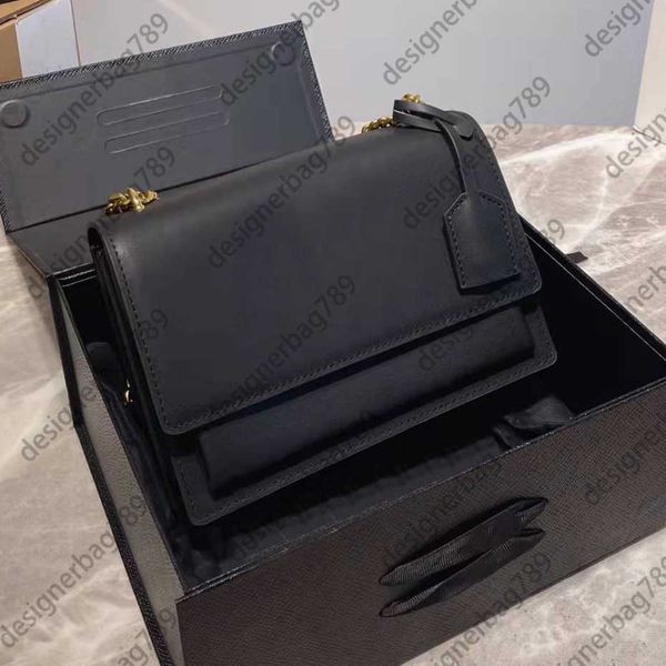 shoulder bags fashion messenger bag luxury wholesale removable shoulders belt exquisite fabric perfect hardware double-layer storage space
shoulder bags fashion messenger bag luxury wholesale removable shoulders belt exquisite fabric perfect hardware double-layer storage space