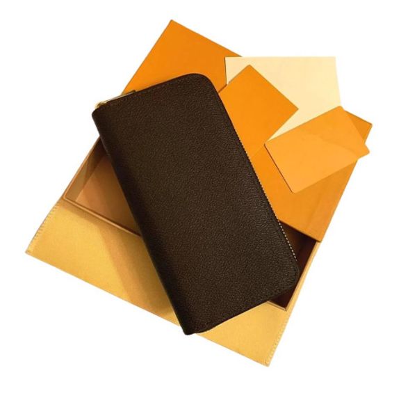 fashion women wallet genuine leather wallet single zipper wallets lady ladies long classical purse with box card 600177717236, Red;black
fashion women wallet genuine leather wallet single zipper wallets lady ladies long classical purse with box card 600177717236, Red;black