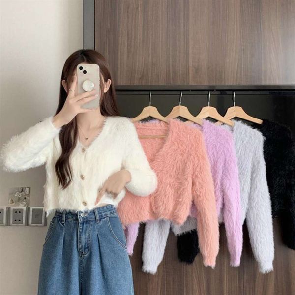 sweet and lazy sweater for autumn winter women v neck cardigan slim looking short imitation mink velvet top, White;black
sweet and lazy sweater for autumn winter women v neck cardigan slim looking short imitation mink velvet top, White;black