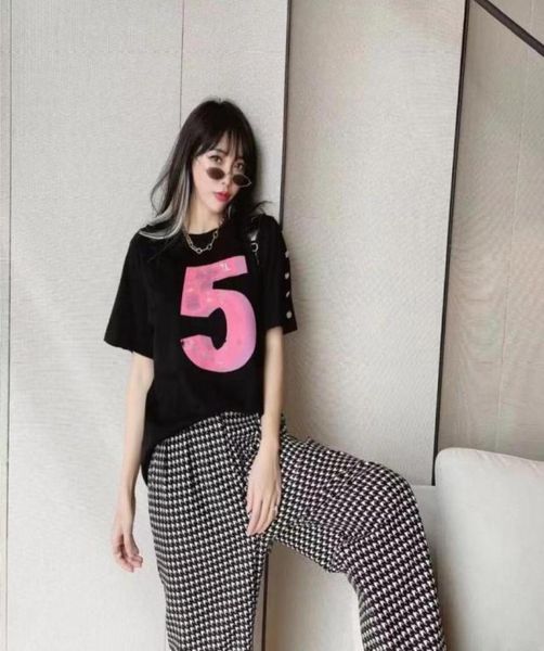 2021 summer clothing station heavy nail bead t shirt women short sleeves loose foreign style european goods small20221014846503, White
2021 summer clothing station heavy nail bead t shirt women short sleeves loose foreign style european goods small20221014846503, White