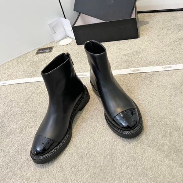 new black leather ankle chelsea boots round flat bottom short boots women's ankle boots classic flat bottom boots fashion outsole boots
new black leather ankle chelsea boots round flat bottom short boots women's ankle boots classic flat bottom boots fashion outsole boots