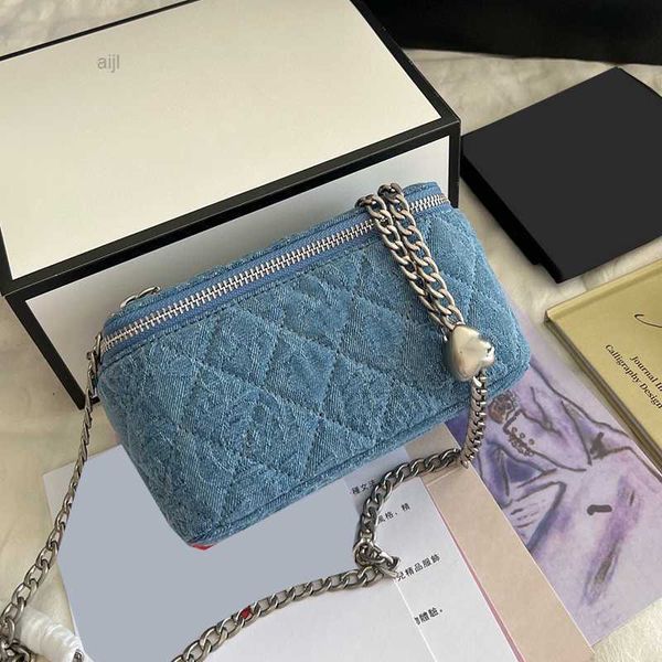 vintage denim camellia trunk box vanity bag mirror silver metal chain crossbody shoulder handbag heart bead ball adjustable strap cosmetic c
vintage denim camellia trunk box vanity bag mirror silver metal chain crossbody shoulder handbag heart bead ball adjustable strap cosmetic c